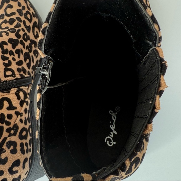 Qupid Leopard Print Ankle Boots • Size 6 • chunky Block Lug Heel • EUC - Picture 13 of 16